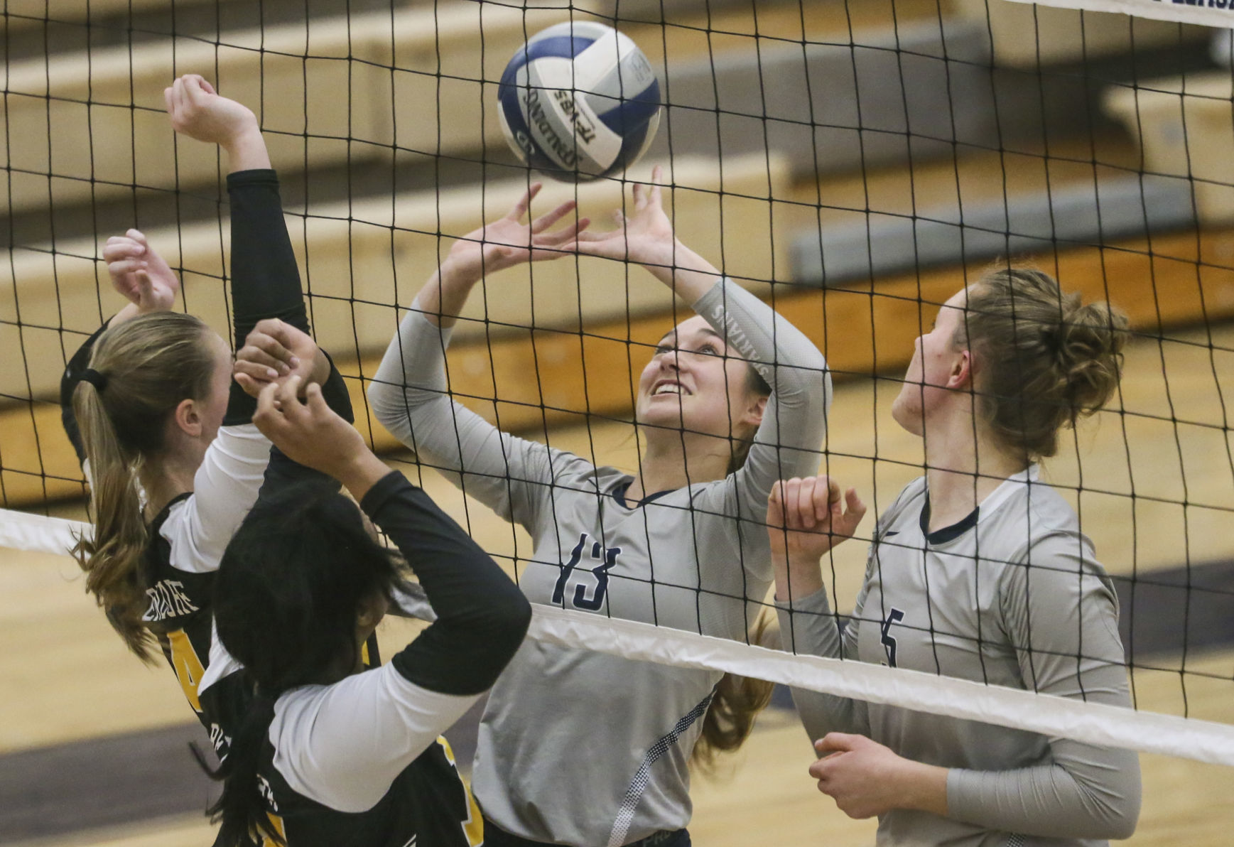 110419-qct-spt-bett-pv-vball-30.jpg